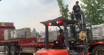 青岛 黄金麻冰裂纹，地铺石装车