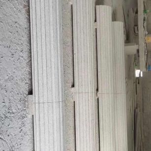 青岛 花岗岩厂家带你看白麻花岗岩门楼大柱柱皮