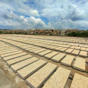 青岛 黄金麻荔枝面花岗岩石材地铺石防护中