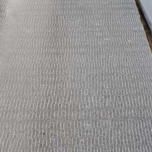 青岛 芝麻灰花岗岩斧剁面，刀斩面