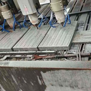 青岛 芝麻白花岗岩荔枝面盲道雕刻