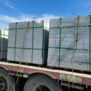 青岛 芝麻白花岗岩地铺石装车日常