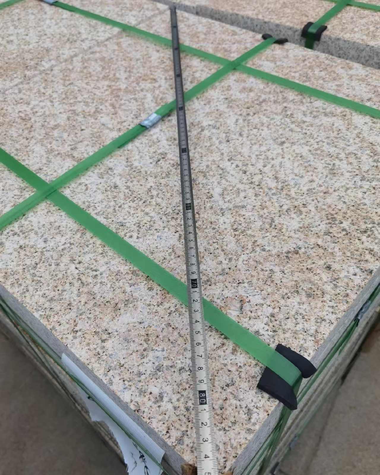 青岛 黄金麻火烧面地铺石