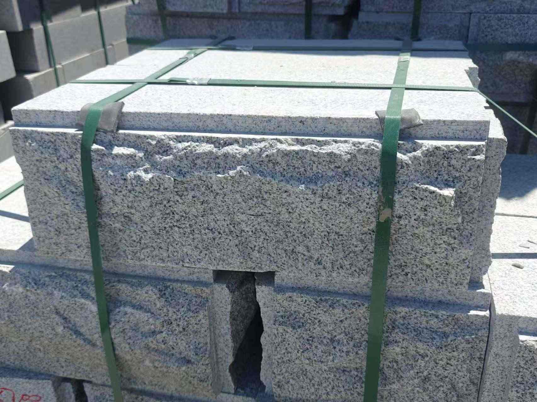 青岛 芝麻白花岗岩自然面成品