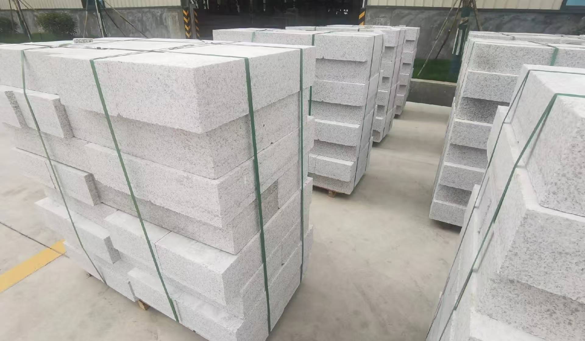 青岛 白麻花岗岩路沿石，立缘石，平缘石，路牙石，道牙石，马路牙子等