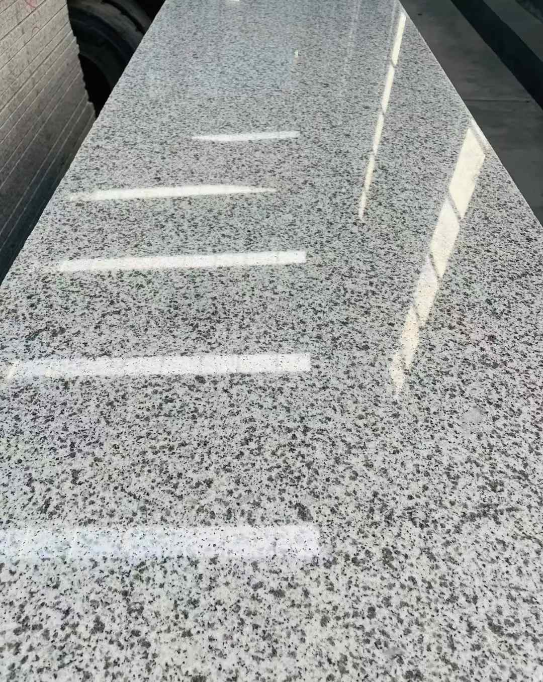 青岛 白麻花岗岩光面毛板